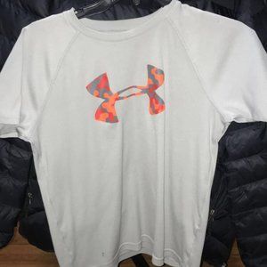 Youth large camo under Armour shirt